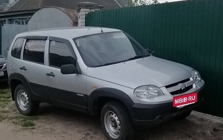 Chevrolet Niva I рестайлинг, 2009 год, 385 000 рублей, 2 фотография