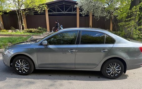 Volkswagen Jetta VI, 2012 год, 999 990 рублей, 5 фотография