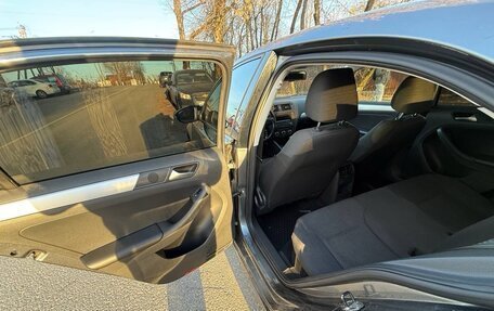 Volkswagen Jetta VI, 2012 год, 999 990 рублей, 8 фотография
