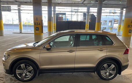 Volkswagen Tiguan II, 2018 год, 2 800 000 рублей, 5 фотография