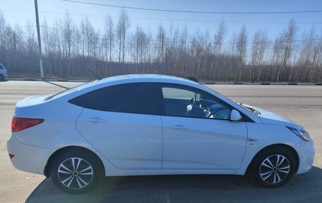 Hyundai Solaris II рестайлинг, 2014 год, 900 000 рублей, 4 фотография