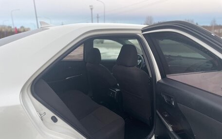 Toyota Camry, 2017 год, 1 800 000 рублей, 5 фотография