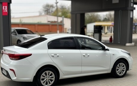 KIA Rio IV, 2017 год, 1 325 000 рублей, 2 фотография