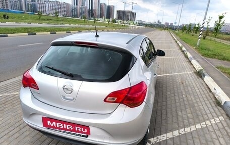 Opel Astra J, 2013 год, 780 000 рублей, 6 фотография