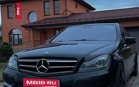 Mercedes-Benz C-Класс, 2013 год, 1 650 000 рублей, 2 фотография