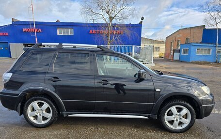 Mitsubishi Outlander III рестайлинг 3, 2007 год, 700 000 рублей, 1 фотография
