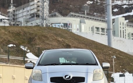 Toyota Vitz, 2005 год, 550 000 рублей, 2 фотография