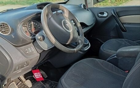 Renault Kangoo II рестайлинг, 2011 год, 900 000 рублей, 2 фотография