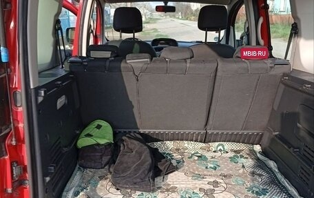 Renault Kangoo II рестайлинг, 2011 год, 900 000 рублей, 6 фотография