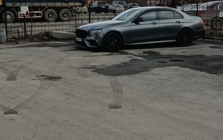 Mercedes-Benz E-Класс, 2016 год, 3 390 000 рублей, 33 фотография