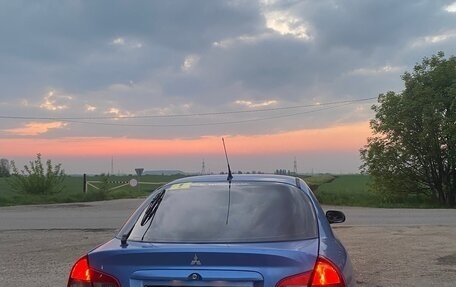 Mitsubishi Carisma I, 1999 год, 250 000 рублей, 4 фотография
