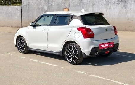 Suzuki Swift V, 2019 год, 1 600 000 рублей, 2 фотография
