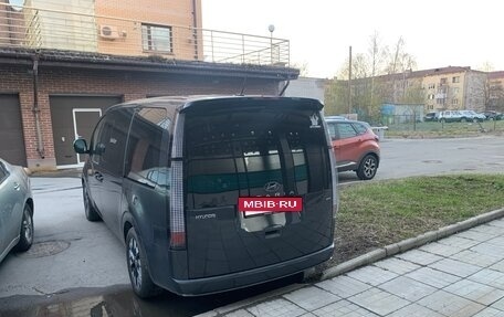 Hyundai Staria, 2023 год, 6 200 000 рублей, 4 фотография