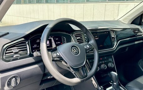 Volkswagen T-Roc I, 2022 год, 1 990 000 рублей, 9 фотография