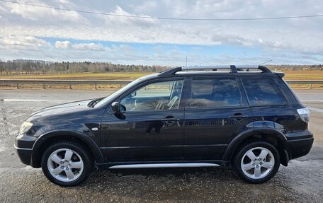 Mitsubishi Outlander III рестайлинг 3, 2007 год, 700 000 рублей, 5 фотография