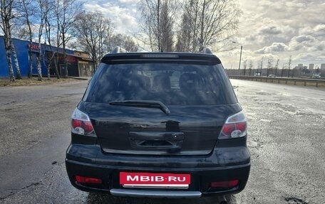 Mitsubishi Outlander III рестайлинг 3, 2007 год, 700 000 рублей, 4 фотография