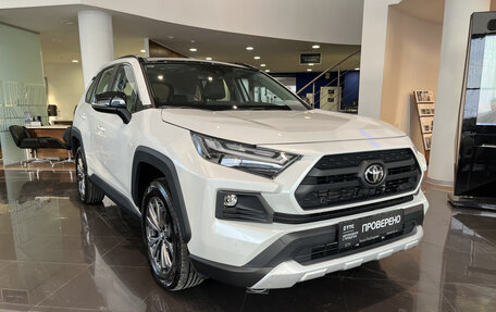 Toyota RAV4, 2024 год, 4 233 000 рублей, 3 фотография