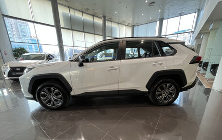 Toyota RAV4, 2024 год, 4 233 000 рублей, 10 фотография