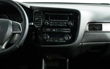 Mitsubishi Outlander III рестайлинг 3, 2013 год, 1 115 585 рублей, 14 фотография