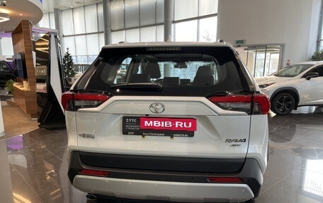 Toyota RAV4, 2024 год, 4 233 000 рублей, 7 фотография