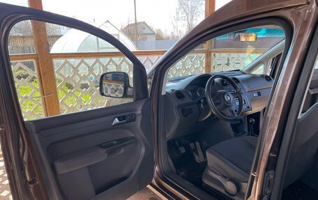 Volkswagen Caddy III рестайлинг, 2011 год, 849 000 рублей, 31 фотография