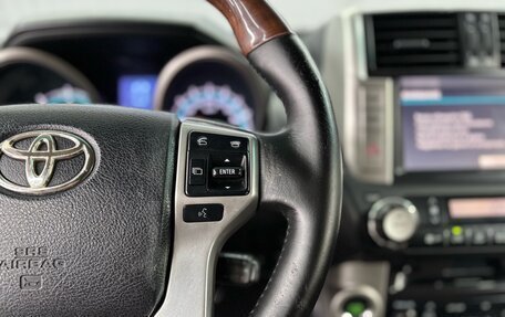 Toyota Land Cruiser Prado 150 рестайлинг 2, 2011 год, 2 837 000 рублей, 13 фотография