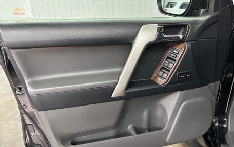 Toyota Land Cruiser Prado 150 рестайлинг 2, 2011 год, 2 837 000 рублей, 25 фотография