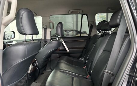 Toyota Land Cruiser Prado 150 рестайлинг 2, 2011 год, 2 837 000 рублей, 22 фотография