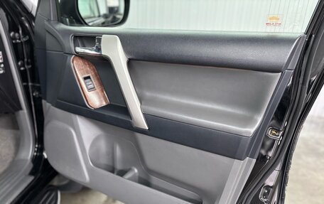 Toyota Land Cruiser Prado 150 рестайлинг 2, 2011 год, 2 837 000 рублей, 28 фотография