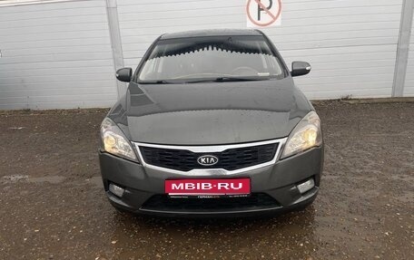 KIA cee'd I рестайлинг, 2011 год, 870 000 рублей, 1 фотография