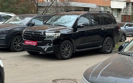 Toyota Land Cruiser 200, 2008 год, 3 400 000 рублей, 28 фотография