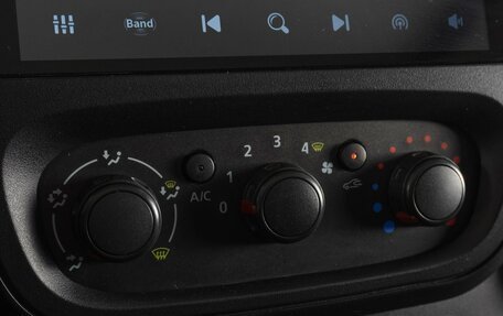 Renault Trafic, 2019 год, 2 750 000 рублей, 12 фотография