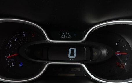 Renault Trafic, 2019 год, 2 750 000 рублей, 14 фотография