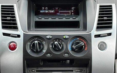 Mitsubishi Pajero Sport II рестайлинг, 2012 год, 1 290 000 рублей, 14 фотография