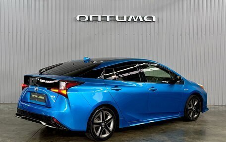 Toyota Prius IV XW50, 2018 год, 1 917 000 рублей, 5 фотография