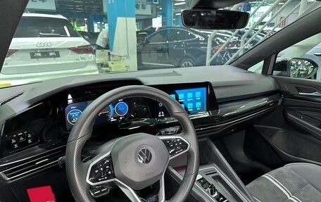 Volkswagen Golf VIII, 2022 год, 2 390 000 рублей, 11 фотография