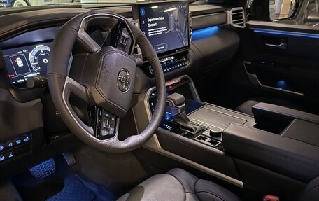 Toyota Sequoia, 2024 год, 15 500 000 рублей, 14 фотография
