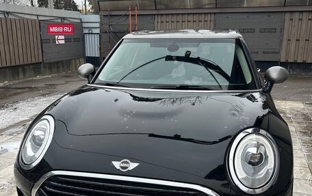 MINI Clubman, 2017 год, 1 550 000 рублей, 1 фотография
