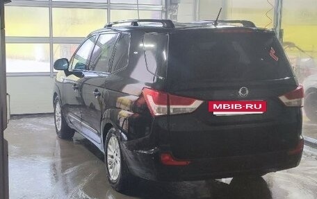 SsangYong Stavic, 2013 год, 1 650 000 рублей, 2 фотография