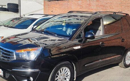 SsangYong Stavic, 2013 год, 1 650 000 рублей, 7 фотография