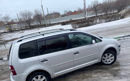 Volkswagen Touran III, 2007 год, 499 000 рублей, 10 фотография