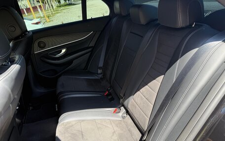 Mercedes-Benz E-Класс, 2021 год, 3 100 000 рублей, 9 фотография