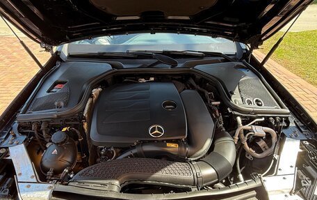 Mercedes-Benz E-Класс, 2021 год, 3 100 000 рублей, 10 фотография
