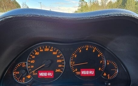 Toyota Avensis III рестайлинг, 2004 год, 690 000 рублей, 17 фотография