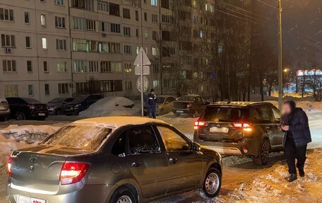 Mitsubishi Outlander III рестайлинг 3, 2021 год, 3 150 000 рублей, 12 фотография