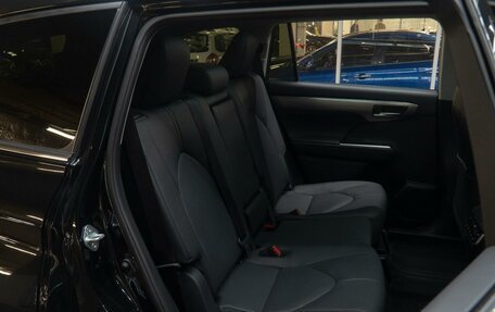 Toyota Highlander, 2024 год, 5 880 000 рублей, 7 фотография