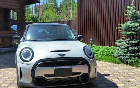 MINI Hatch, 2022 год, 3 720 000 рублей, 2 фотография