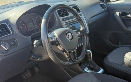 Volkswagen Polo VI (EU Market), 2017 год, 1 300 000 рублей, 11 фотография