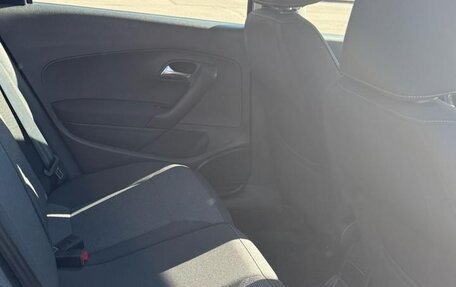 Volkswagen Polo VI (EU Market), 2017 год, 1 300 000 рублей, 19 фотография