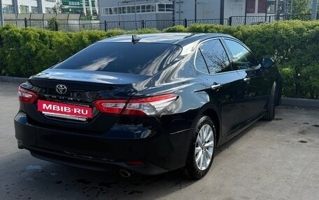 Toyota Camry, 2020 год, 3 050 000 рублей, 8 фотография